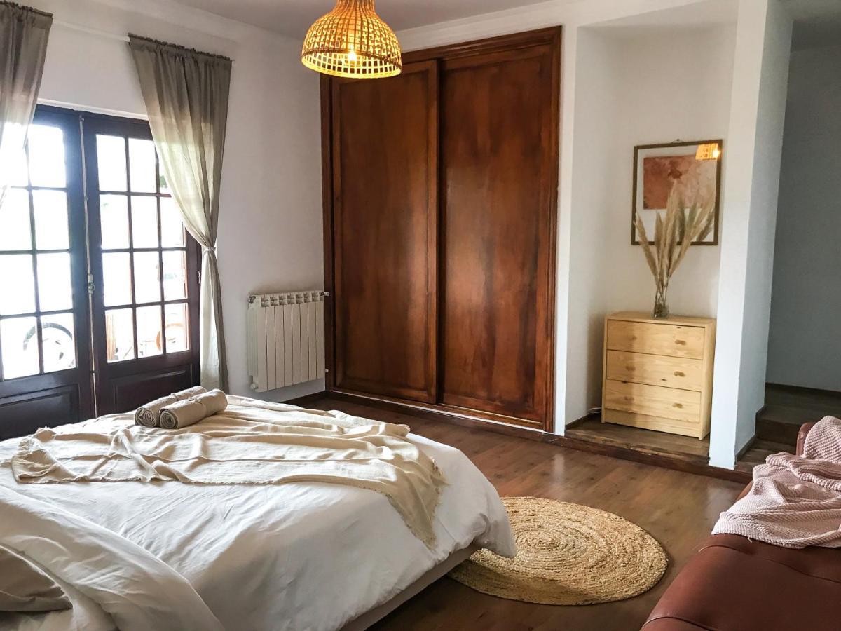 The Far End Surf House - Surf & Yoga Holidays Lourinhã Extérieur photo