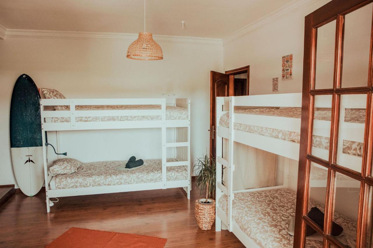 The Far End Surf House - Surf & Yoga Holidays Lourinhã Extérieur photo