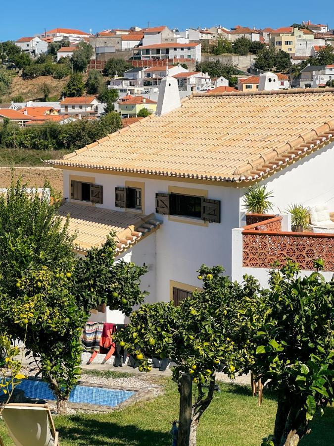 The Far End Surf House - Surf & Yoga Holidays Lourinhã Extérieur photo
